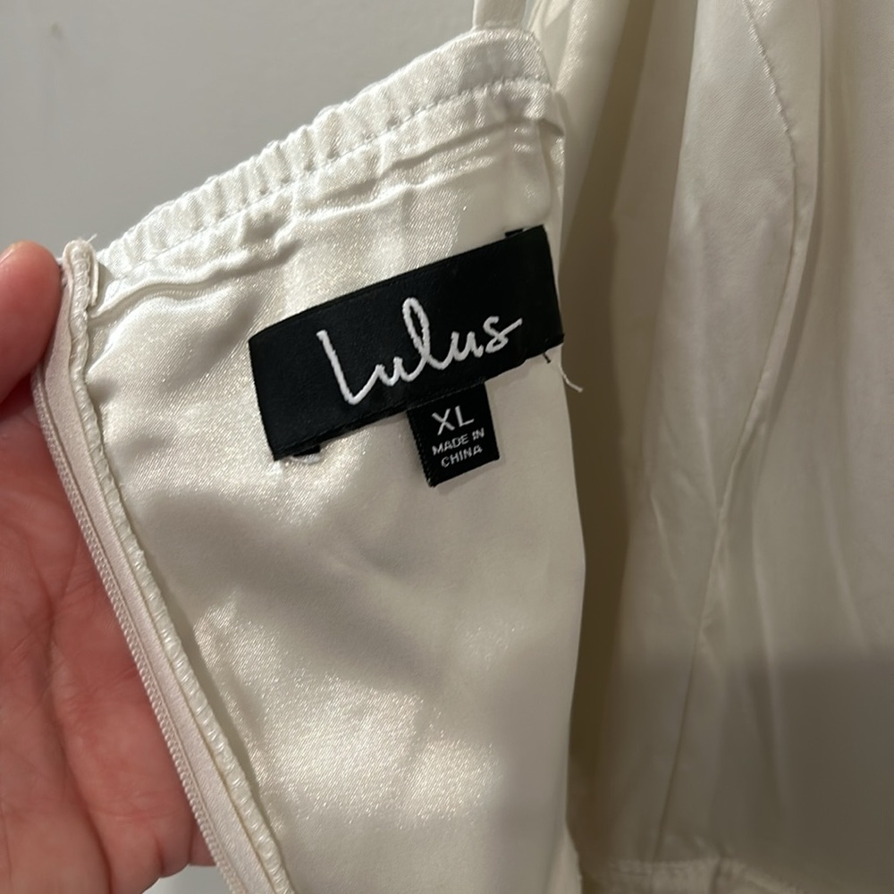 NWT Lulus soft white gown xl - Picture 5 of 15